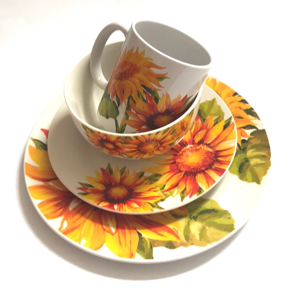 Sunflower FarmHouse Boho 4 piece Place setting NEW